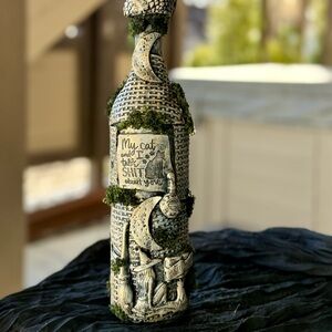 Witchy Cat Bottle – Gothic Apothecary Decor – Funny Witch Quote